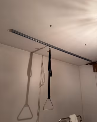 Sollevatore manuale a soffitto per anziani/disabil