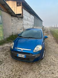 Fiat punto 2010 1.2 benzina GPL ( scadenza 2032 )