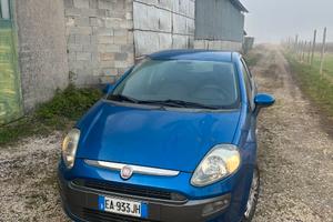 Fiat punto 2010 1.2 benzina GPL ( scadenza 2032 )