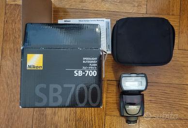 Nikon Flash professionale SB - 700 speedlight