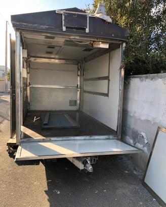 Street Food / Autonegozio