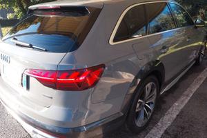 Auto tagliandata Audi