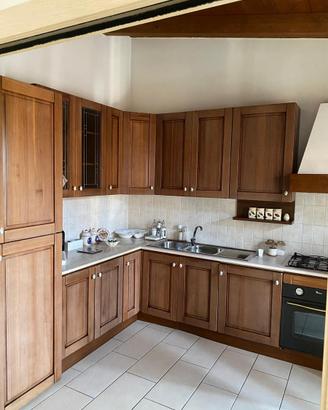 Cucina in vero legno