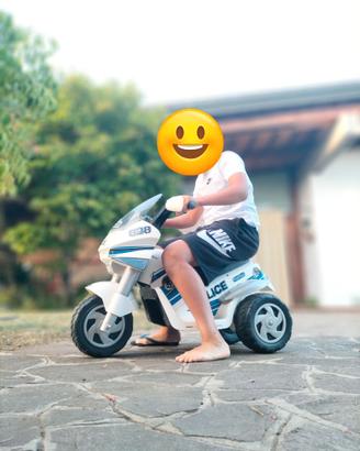 Moto giocattolo