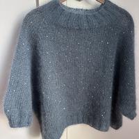Elegante maglia in mohair fatta a mano