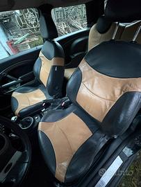 Sedili mini in pelle