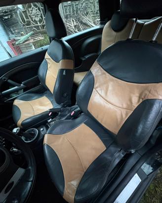 Sedili mini in pelle