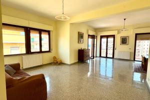 Ampio appartamento panoramico mq 180 commerciali