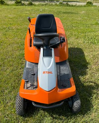 Trattorino STIHL RT 4082