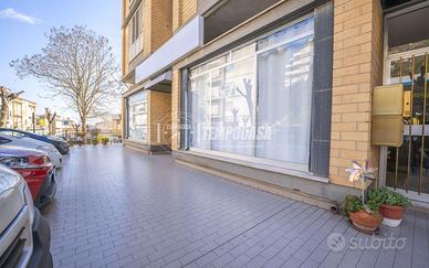 Locale Commerciale a Montegranaro 1 locali