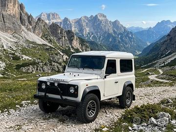 Land Rover defender 90