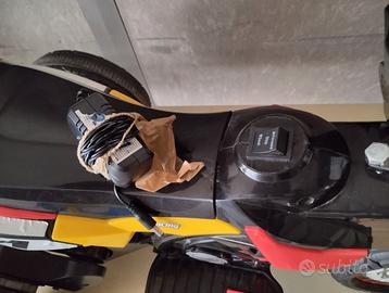 Moto con batteria