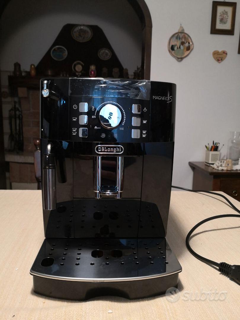 DeLonghi ECAM21. 110 come nuova GARANZIA 22 MESI