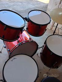 batteria acustica rossa 