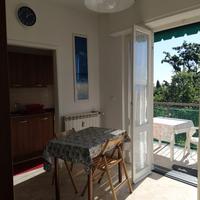 Bilocale zona residenziale vista mare