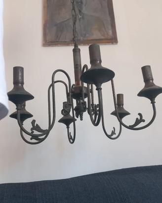 Lampadario vintage  in ottone brunito. 5 luci. 