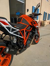 KTM Superduke 1290