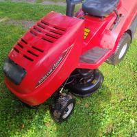 trattorino tagliaerba 