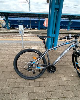 Mountain bike ROCKRIDER ST 100
