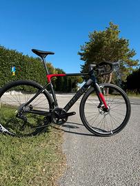 Whistle  Vaero 28'' 105 Di2 2x12v Nero/Rosso