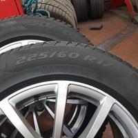 Gomme invernali 225/60/ R17 Pirelli Sottozero 3