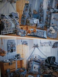 armadio e lettino per bambino e materasso