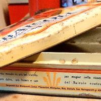 ANTICA SCATOLA DI LATTA