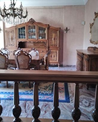 Salone Rinascimento Venez. in Noce antico