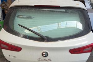 Alfa Romeo Giulietta portellone cofano portiere