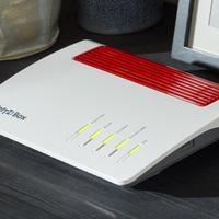 FRITZ!Box 7590 AX + Fritz Repeater 1200 AX