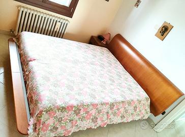 Struttura letto matrimoniale