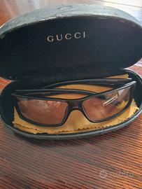 Occhiali da Sole Gucci Vintage GG 2515/S – Design