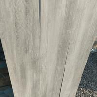 Gres porcellanato effetto legno mattonelle piastre