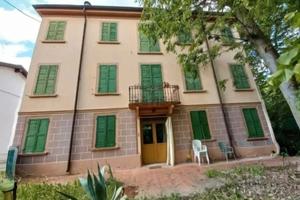Villa unifamiliare su 3 piani con parco privato