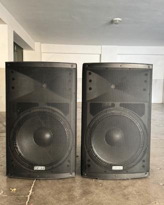 Coppia di casse attive FBT X-LITE 15A
