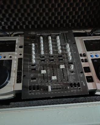 FLIGHT CASE CON CDJ 100 PIONEER  E MIXER STANTON