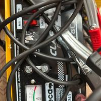 Caricatore per batterie