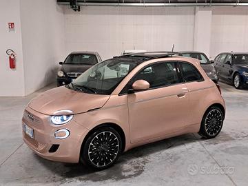 Fiat 500 e 42 kWh Icon Berlina Rose Gold/Tetto/17