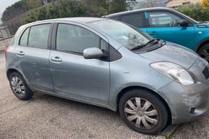 Yaris 1.3 benzina 5p. anno 9/2007