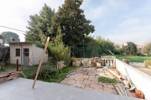 Casa indipendente di 172 m² con più di 5 locali a 
