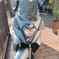 Scooter Silver Wing 600