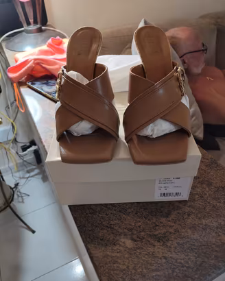 paia di scarpe alviero Martini tg. 39