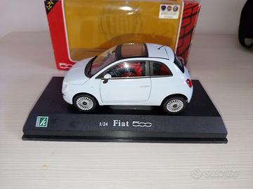 Modellino Fiat 500 Cinquecento 1/24 Cararama