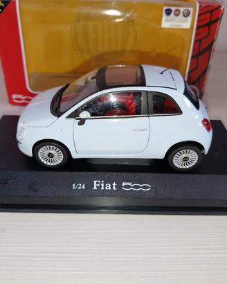 Modellino Fiat 500 Cinquecento 1/24 Cararama