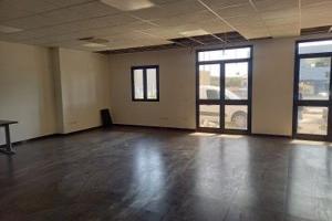 Elmas pressi aeroporto Uffcio mq 75 al piano terra