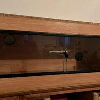 Terrario in legno per rettili