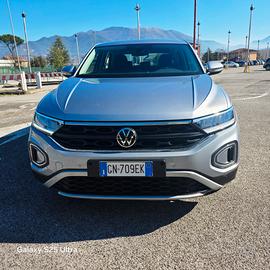 Volkswagen T-roc 1.0 tsi anno 2023