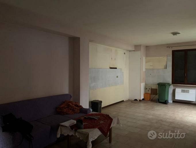 Appartamento – Redondesco - Altro