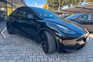 TESLA MODEL Y PERFORMANCE AWD MARZO 2023