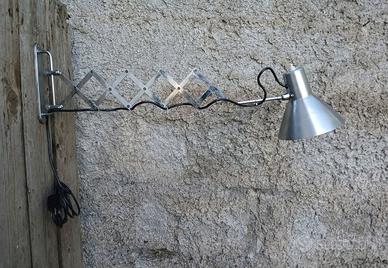 Lampada a pantografo vintage 